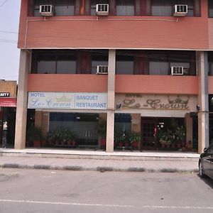 Hotel Le - Crown
